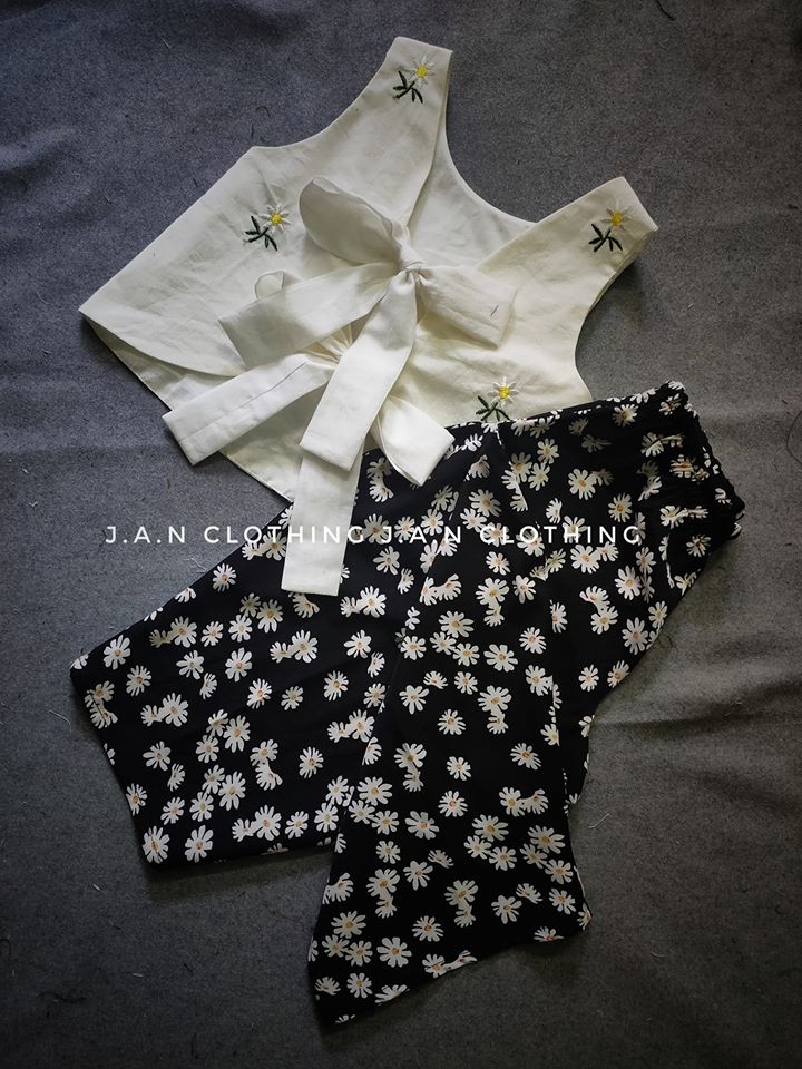 30024 - Bộ Nơ lưng + Quần phồng / Đào Đức