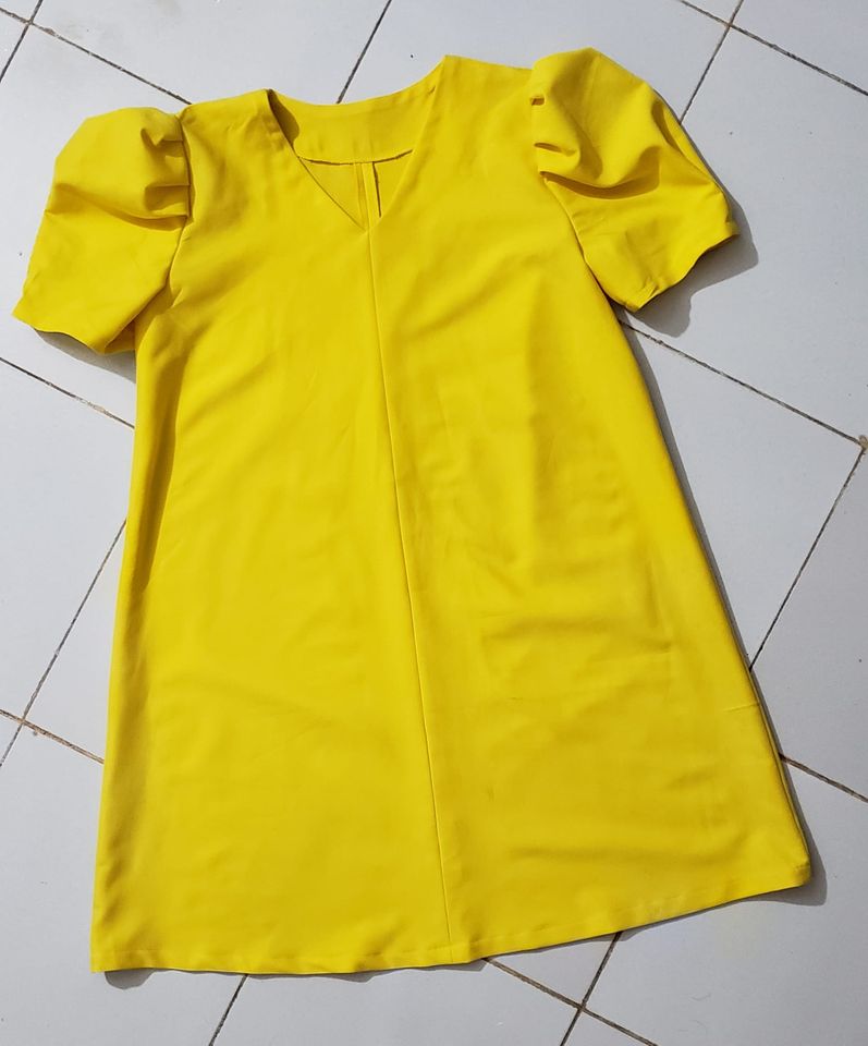 30035 -Đầm A xòe 4 mảnh, tay phồng / Đào Đức