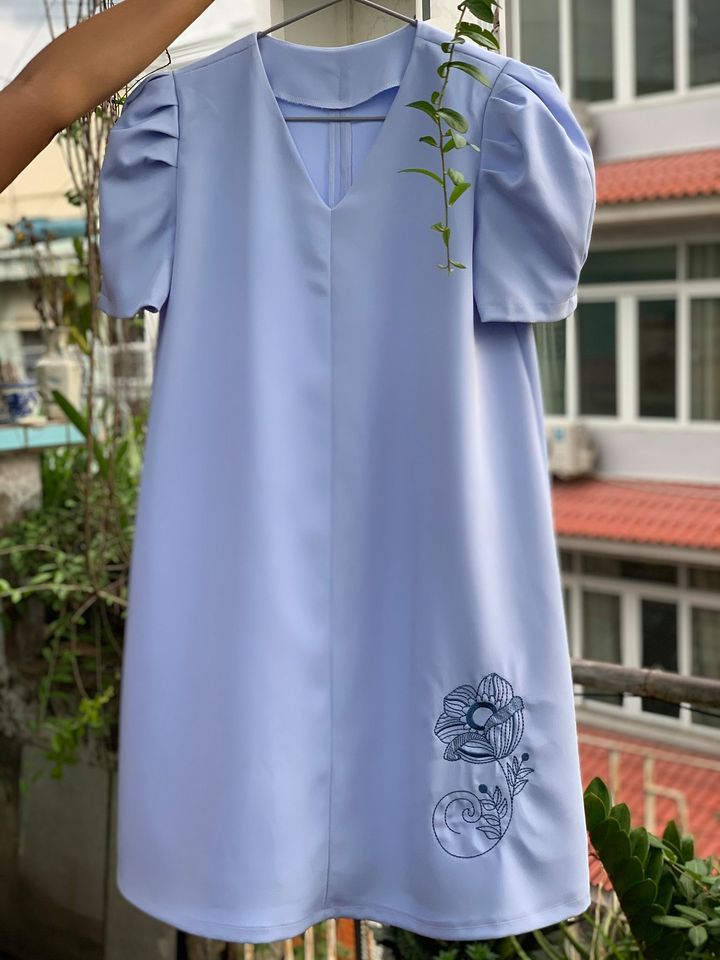 30035 -Đầm A xòe 4 mảnh, tay phồng / Đào Đức