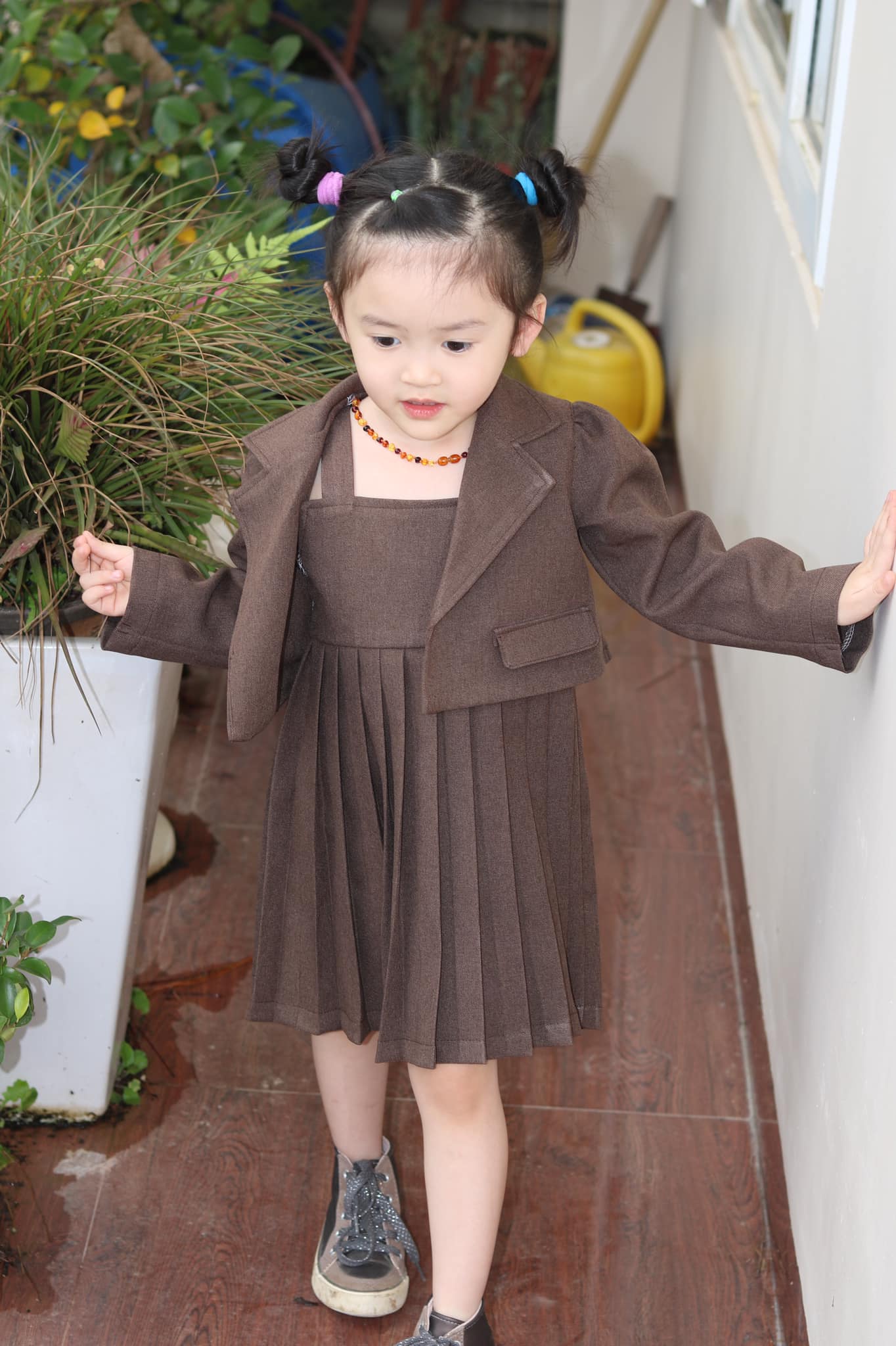 30060 - Set blazer lửng tay phồng + Đầm xếp ly / Đào Đức