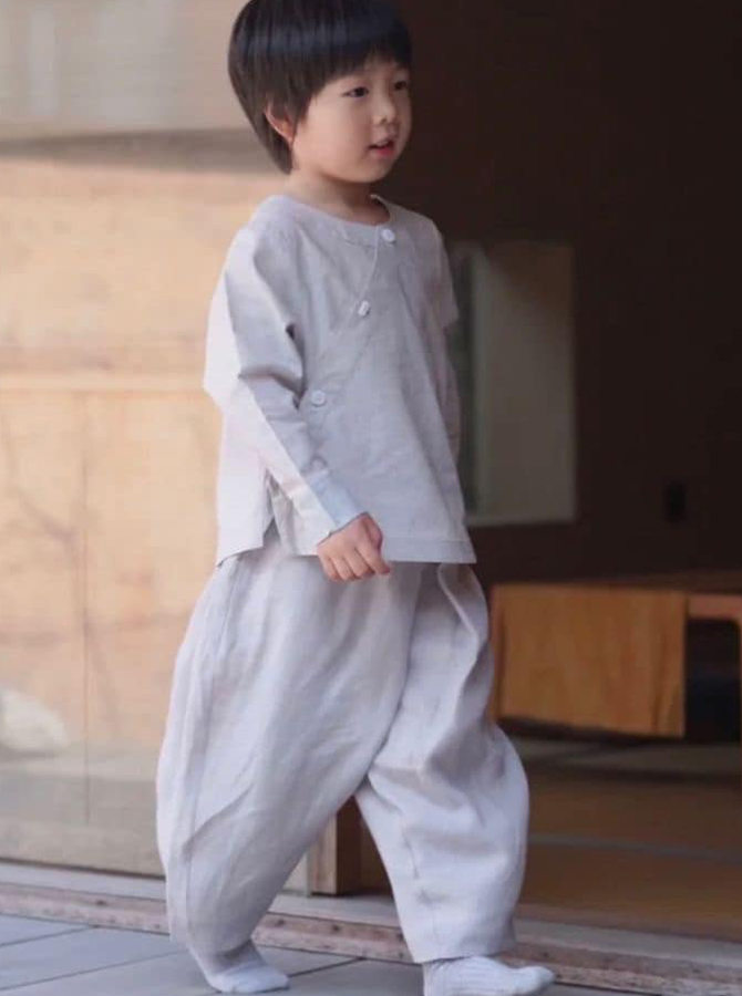 KR122 - Bộ baggy kiểu Hàn (15-11-2024) KR122 - Bộ baggy kiểu Hàn (15-11-2024)