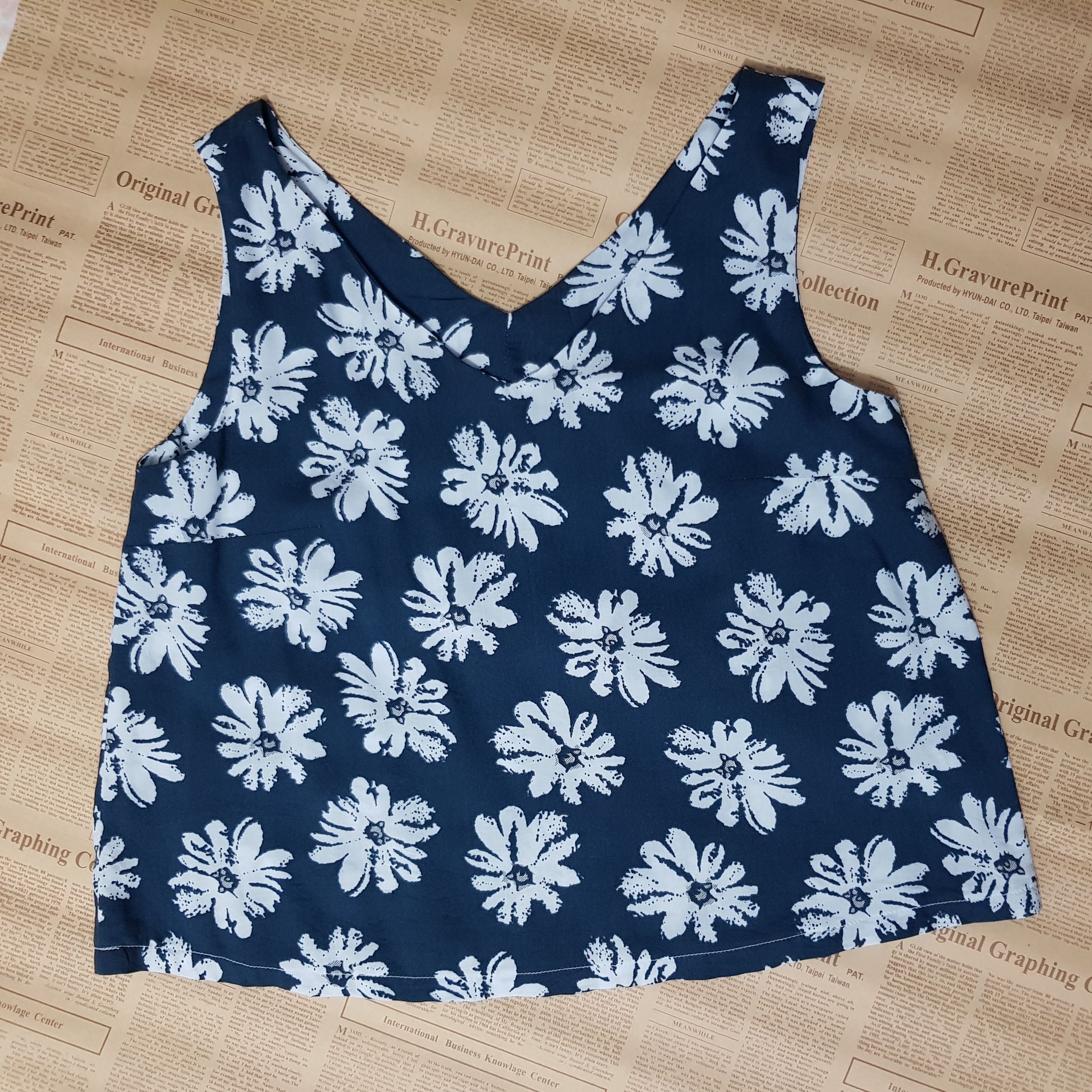 WW043 - Combo 3 mẫu áo dây ABC - NL / Lan Huynh